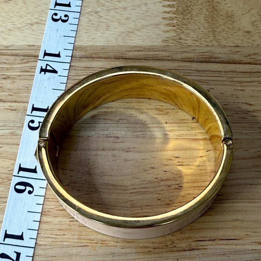 J.Crew Gold-Tone Hinged Enamel Bangle Bracelet Pink & Gold Womens 6.25" Circumfe - Picture 3 of 6